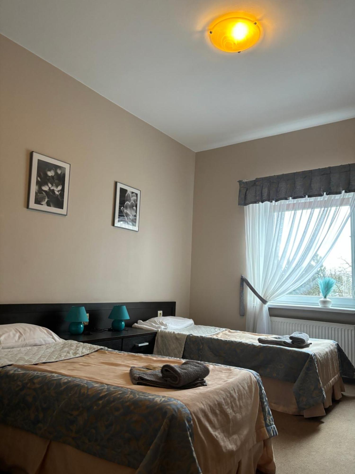 Hotel Chrobry Łęczyca Eksteriør bilde